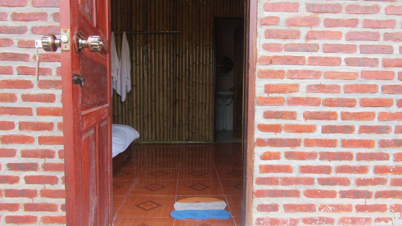 Chomdoy Bungalow & Restaurant Luang Namtha Exterior photo